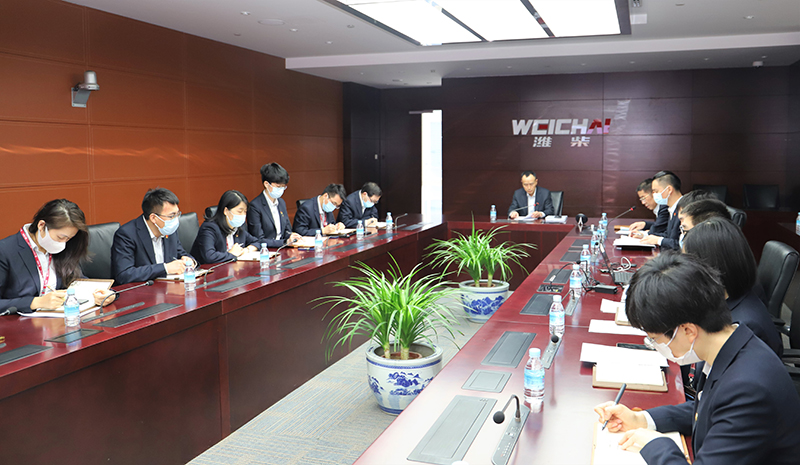 山重租賃黨支部召開組織生活會并開展民主評議黨員-web-作者:鄭帥.jpg 山重租賃黨支部召開組織生活會并開展民主評議黨員-web-作者:鄭帥.jpg